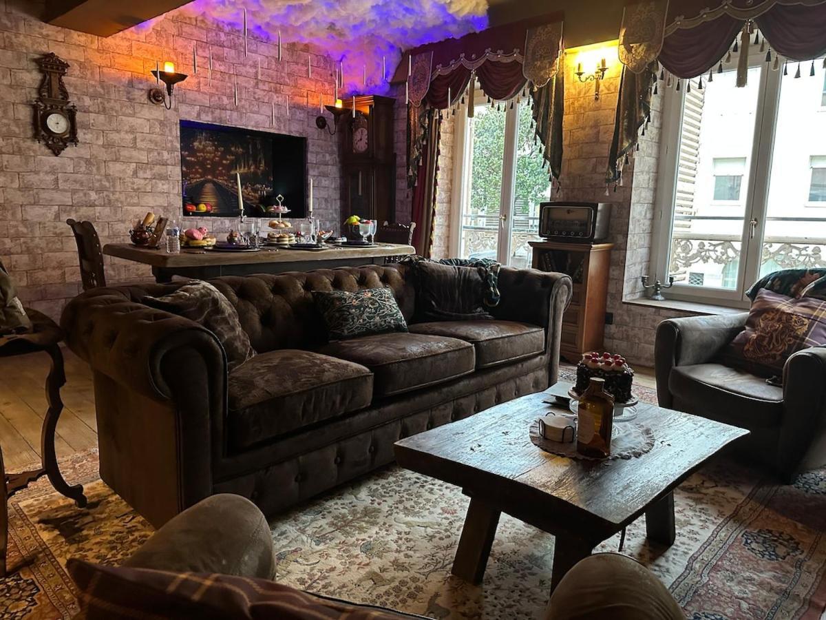La Des Secrets, Magique, Hyper-centre, 9 Couchages Appartement
